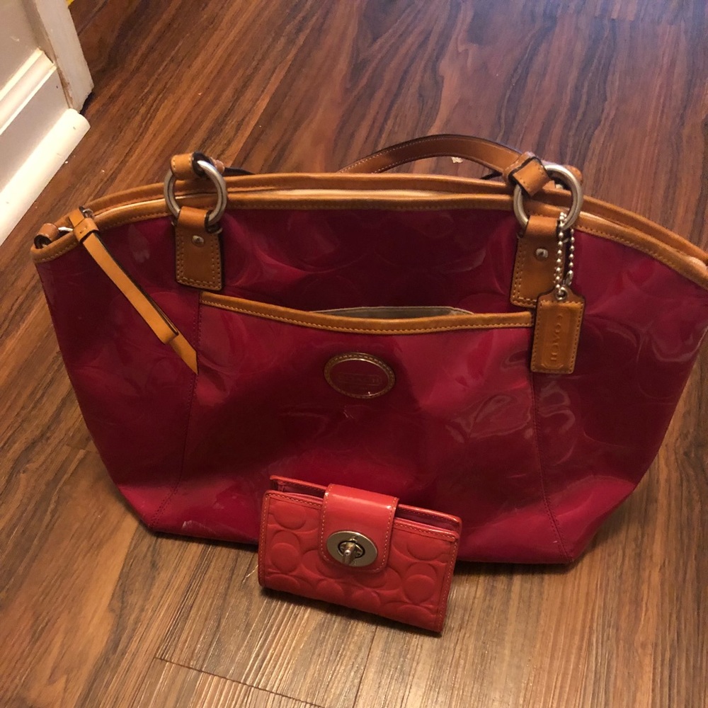 Coach purse and wallet